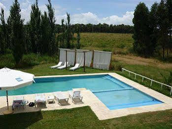 Victoria Fields Hotel & Resort La Barra Exterior photo